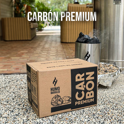 Carbón para asar premium seleccionado a mano, amigable con el medio ambiente.
