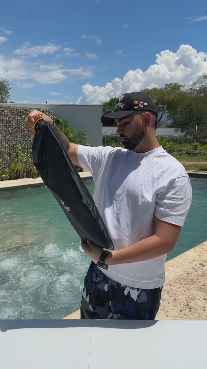 Cargar video: Delantal de  Cuero